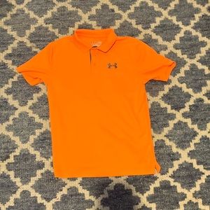 Under Armoir, no damge